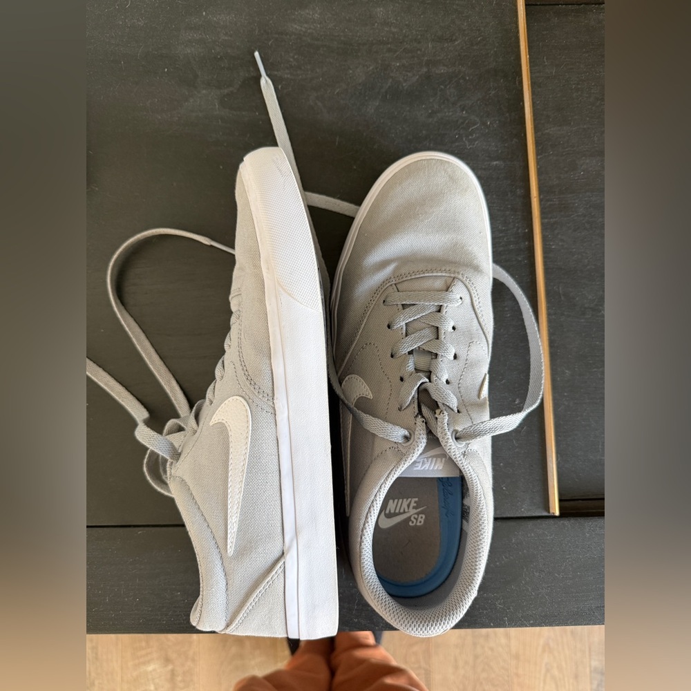 Nike SB Light Gray & White Men’s Sneakers